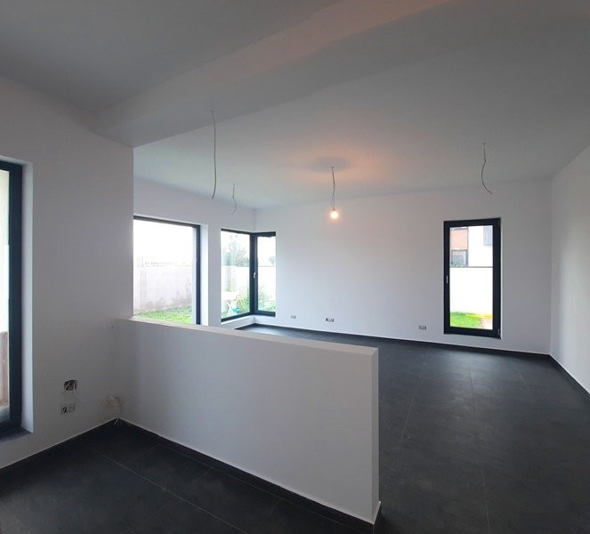 CASA INDIVIDUALA, MODERNA, P+1, 4 CAMERE, 135 mpu, ORAS PANTELIMON
