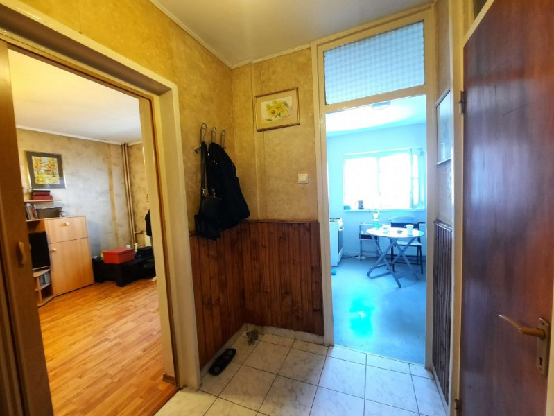 Vanzare 2 camere, semidec, bloc 1983, Mosilor-Eminescu 