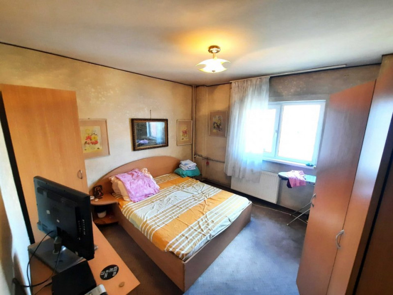 Vanzare 2 camere, semidec, bloc 1983, Mosilor-Eminescu 