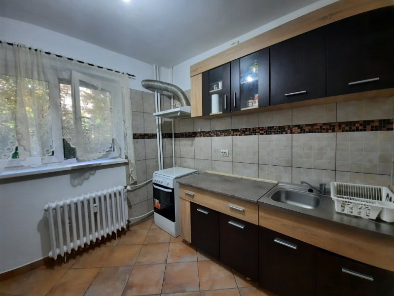 PARTER, 2 DORMITOARE, BUCATARIE MARE, STR BARCA, MARGEANULUI