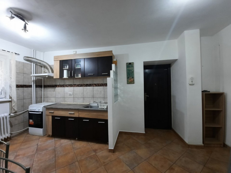 PARTER, 2 DORMITOARE, BUCATARIE MARE, STR BARCA, MARGEANULUI