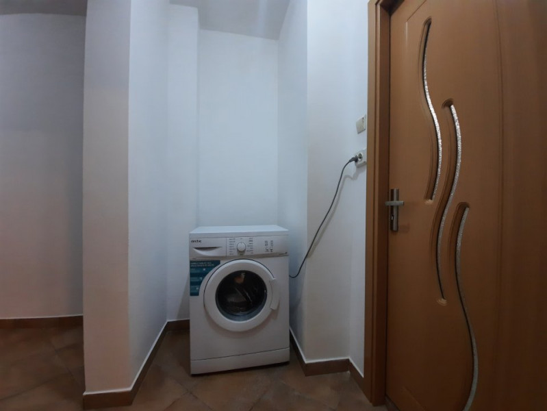 PARTER, 2 DORMITOARE, BUCATARIE MARE, STR BARCA, MARGEANULUI