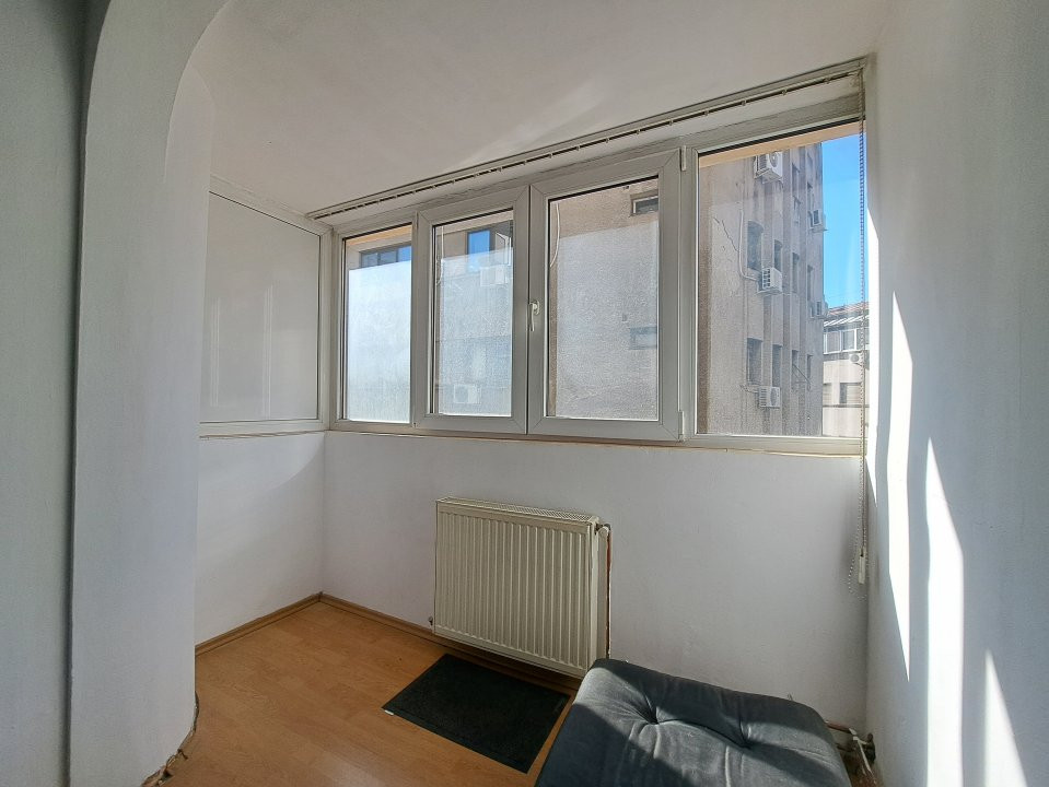 4-ROOM APART IN THE CENTER AREA OF THE CITY 