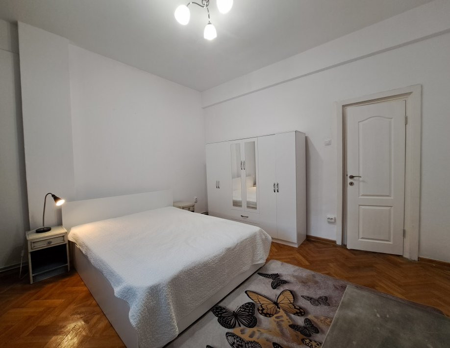 4-ROOM APART IN THE CENTER AREA OF THE CITY 