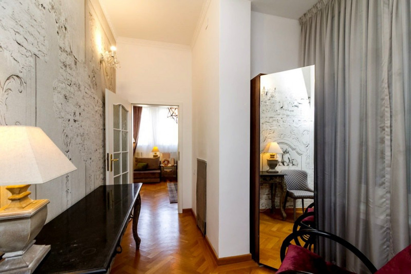 APARTAMENT FERMECATOR, 3 CAMERE, IN VILA, DOROBANTI – CAPITALE