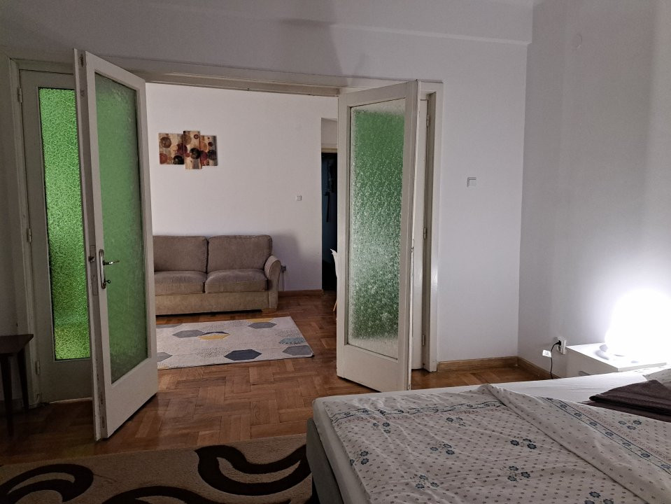 APART. 3 CAMERE, ET. 2, SPLAIUL INDEPENDENTEI, CENTRUL VECHI/ OLD TOWN