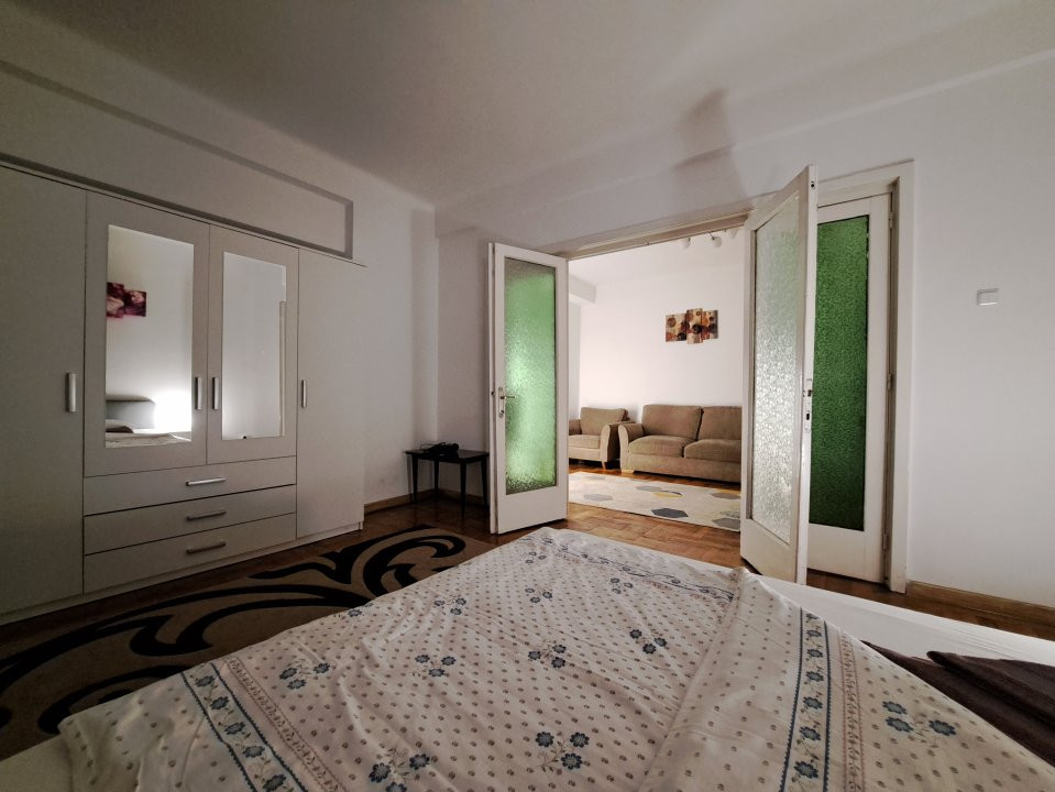 APART. 3 CAMERE, ET. 2, SPLAIUL INDEPENDENTEI, CENTRUL VECHI/ OLD TOWN