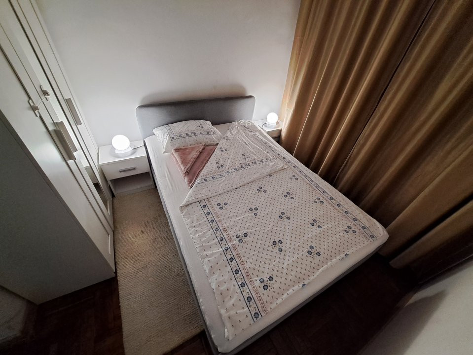 APART. 3 CAMERE, ET. 2, SPLAIUL INDEPENDENTEI, CENTRUL VECHI/ OLD TOWN