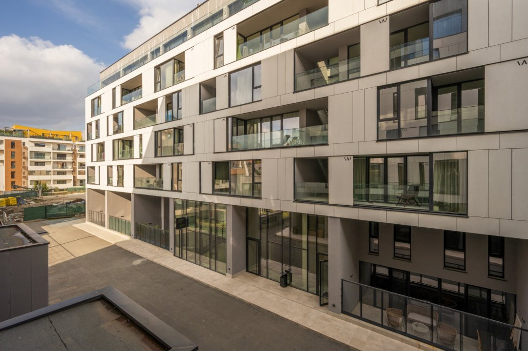 STUDIO DE LUX -WIN HERASTRAU/MOBILAT/UTILAT/LOC DE PARCARE SUBTERAN INCLUS
