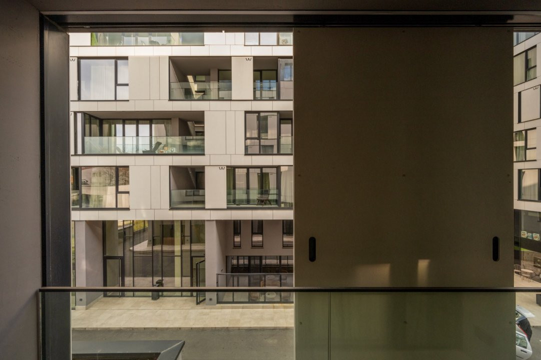 STUDIO DE LUX -WIN HERASTRAU/MOBILAT/UTILAT/LOC DE PARCARE SUBTERAN INCLUS