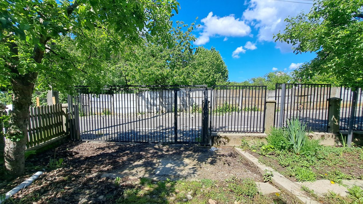 CASA SI LIVADA/ZONA DE DEALURI IMPADURITE/VALEA SCHEII/MANGA/VOINESTI/DAMBOVITA