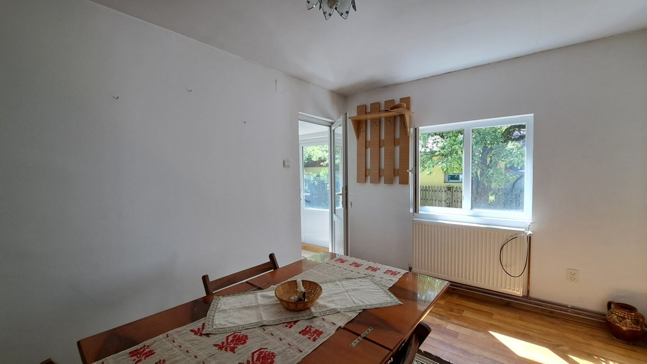 CASA SI LIVADA/ZONA DE DEALURI IMPADURITE/VALEA SCHEII/MANGA/VOINESTI/DAMBOVITA