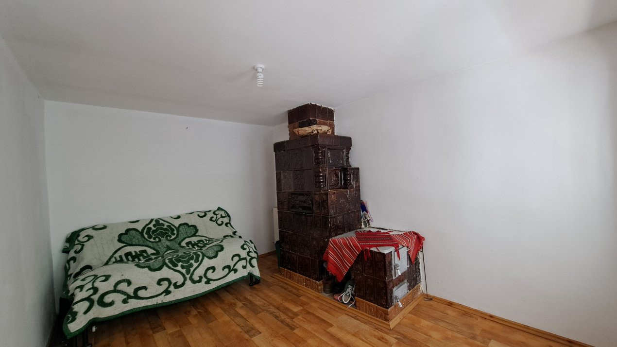 CASA SI LIVADA/ZONA DE DEALURI IMPADURITE/VALEA SCHEII/MANGA/VOINESTI/DAMBOVITA