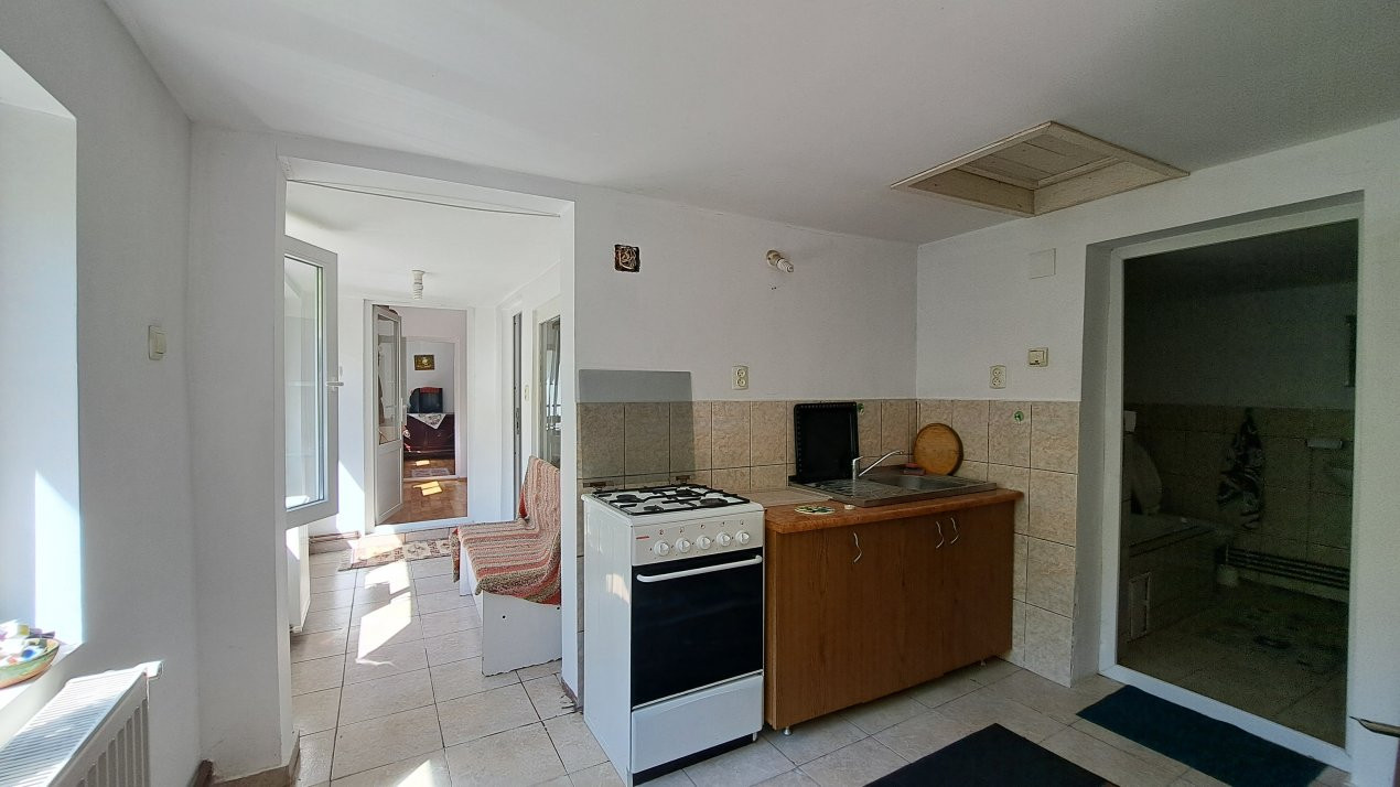 CASA SI LIVADA/ZONA DE DEALURI IMPADURITE/VALEA SCHEII/MANGA/VOINESTI/DAMBOVITA