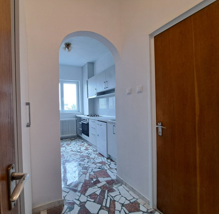 APARTAMENT DE INCHIRIAT/DOUA CAMERE/ETAJ 4/EMINESCU/TEATRUL METROPOL