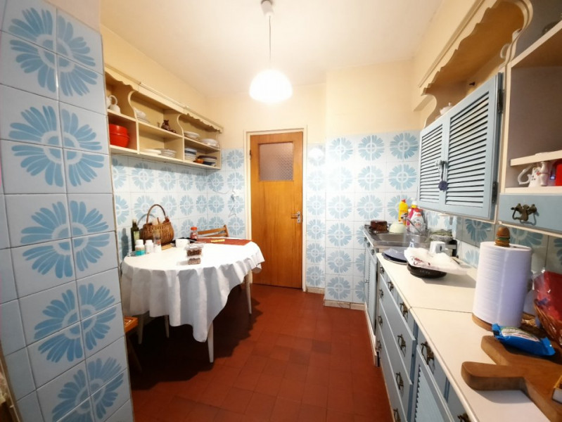 Vanzare 4 camere decomandat etaj 1, Piata Iancului