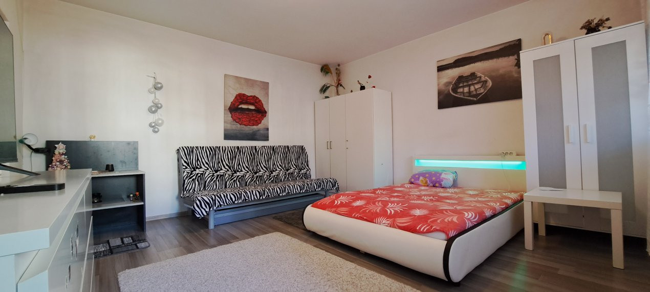 GARSONIERA / 1990 / DECOMANDATA / 42 mp /ET. 1 / STR. MAMULARI / PIATA UNIRII