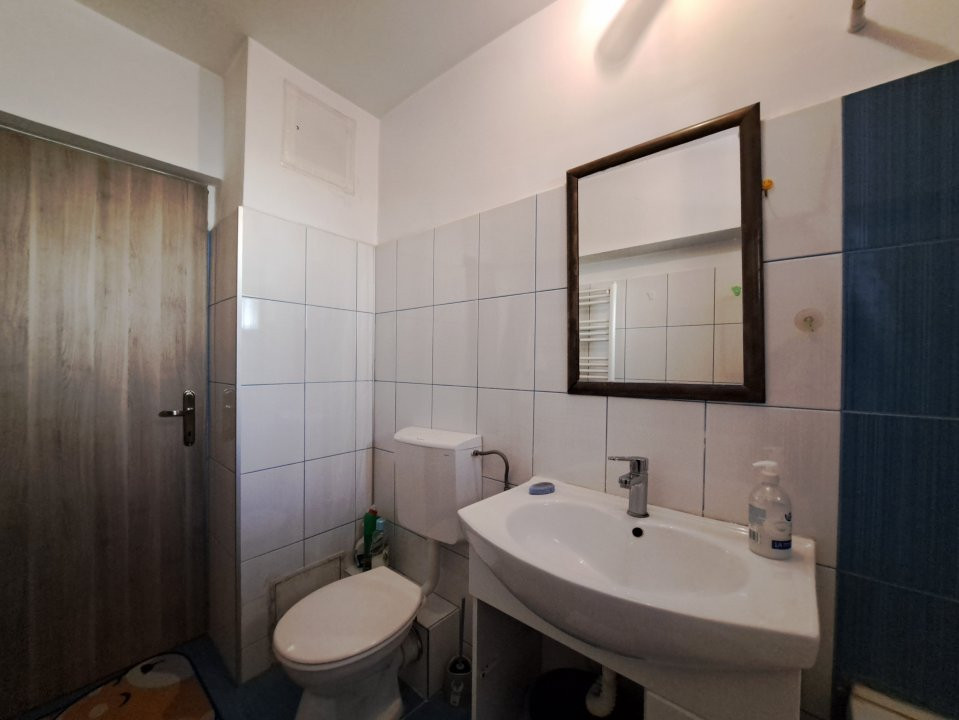 GARSONIERA / 1990 / DECOMANDATA / 42 mp /ET. 1 / STR. MAMULARI / PIATA UNIRII