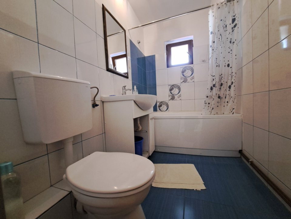 GARSONIERA / 1990 / DECOMANDATA / 42 mp /ET. 1 / STR. MAMULARI / PIATA UNIRII