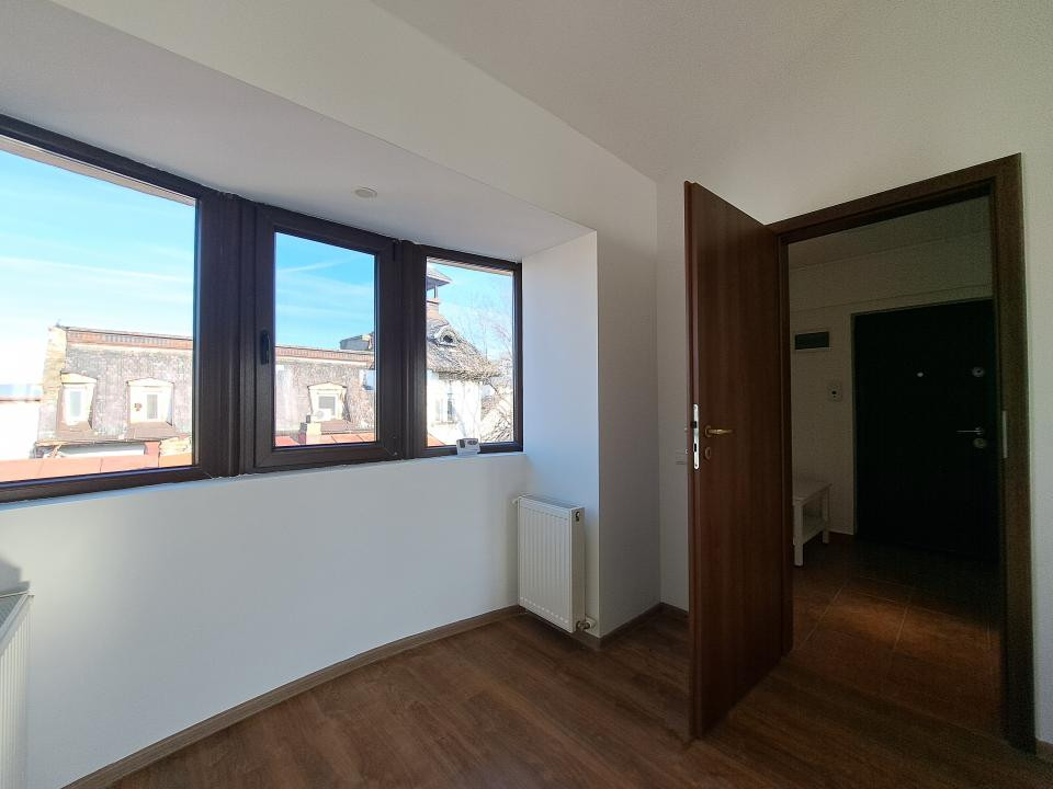 AP. 2 CAMERE/DE INCHIRIAT/BLOC 2017/P+3/ZONA MOSILOR-EMINESCU-DACIA