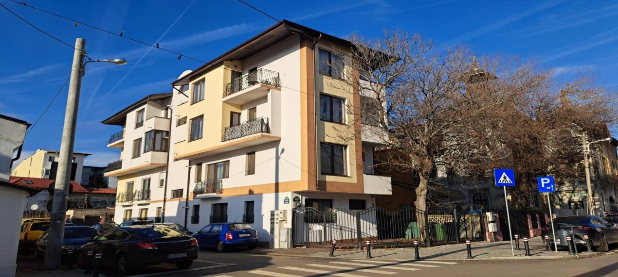 AP. 2 CAMERE/DE INCHIRIAT/BLOC 2017/P+3/ZONA MOSILOR-EMINESCU-DACIA