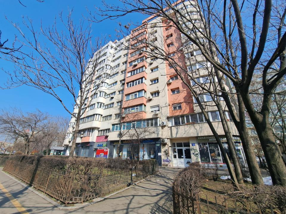 APARTAMENT/1984//50 mp/DOUA CAMERE/BALCON/DECOMANDAT/OBOR/PARC
