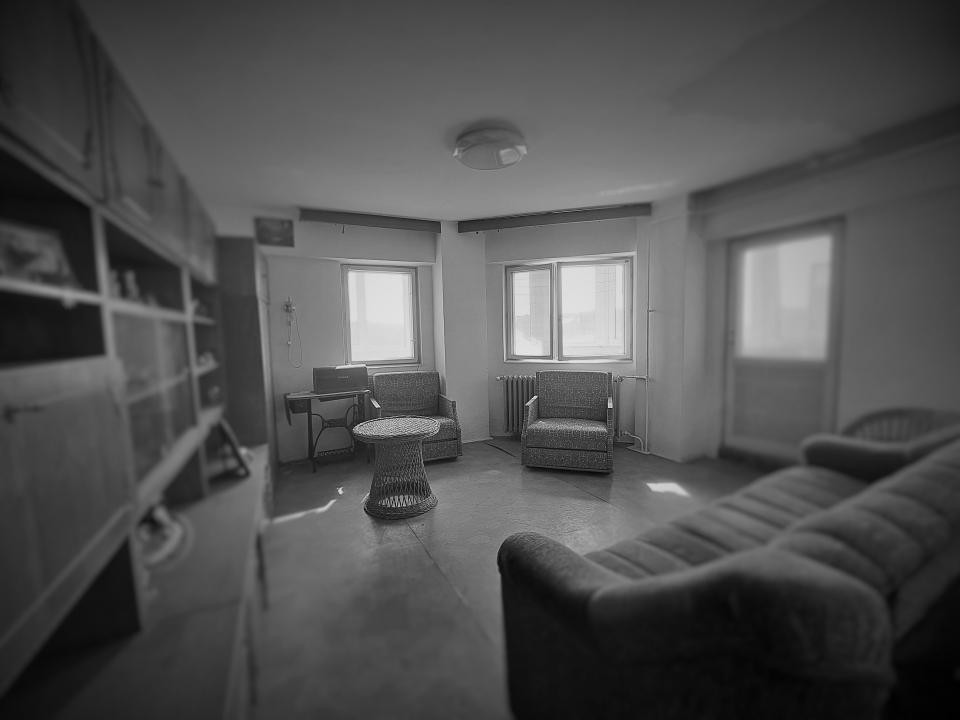 APARTAMENT/1984//50 mp/DOUA CAMERE/BALCON/DECOMANDAT/OBOR/PARC