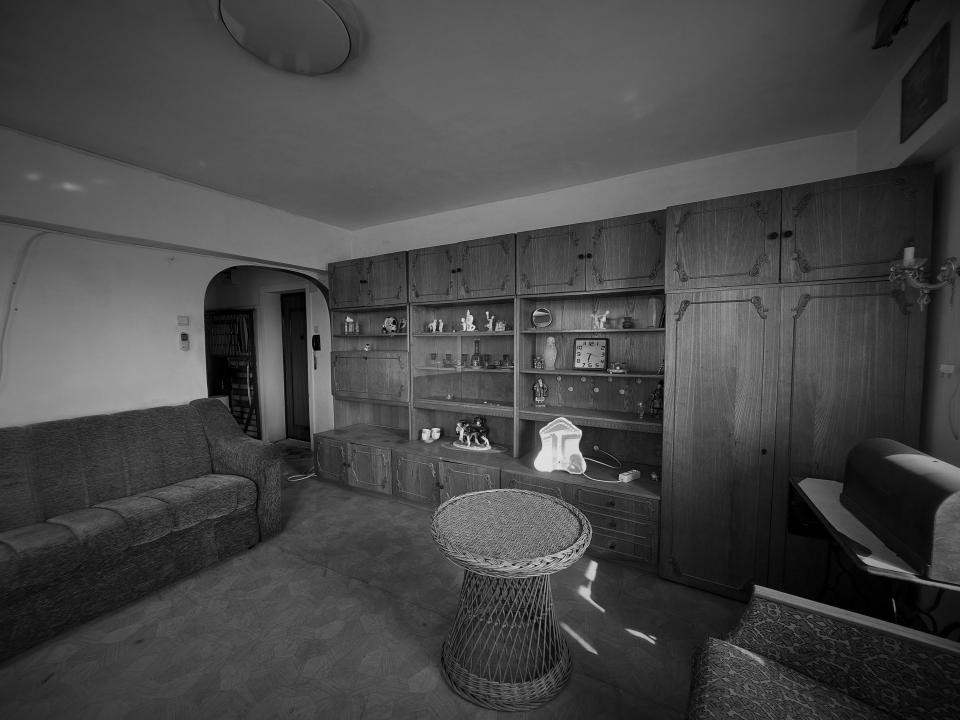 APARTAMENT/1984//50 mp/DOUA CAMERE/BALCON/DECOMANDAT/OBOR/PARC