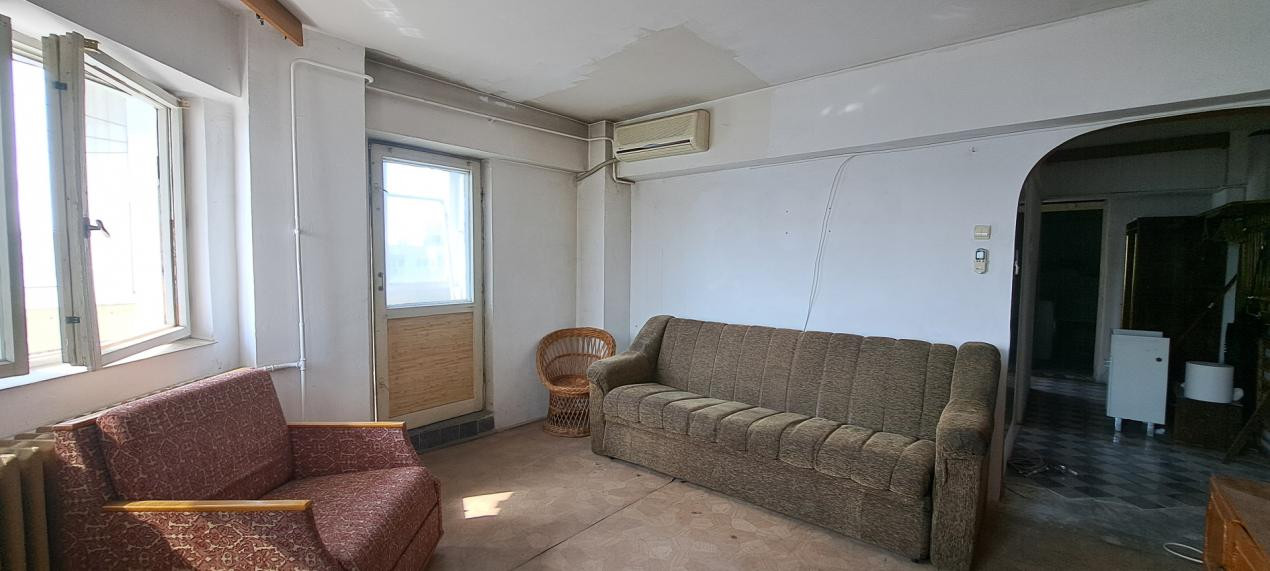 APARTAMENT/1984//50 mp/DOUA CAMERE/BALCON/DECOMANDAT/OBOR/PARC