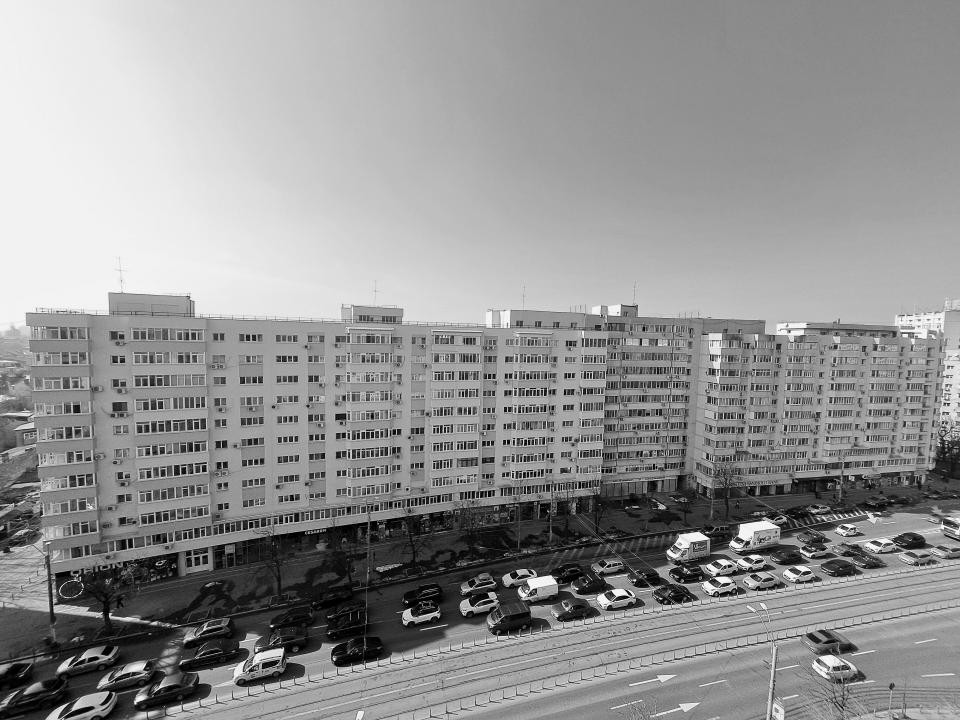 APARTAMENT/1984//50 mp/DOUA CAMERE/BALCON/DECOMANDAT/OBOR/PARC