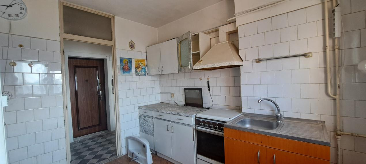 APARTAMENT/1984//50 mp/DOUA CAMERE/BALCON/DECOMANDAT/OBOR/PARC