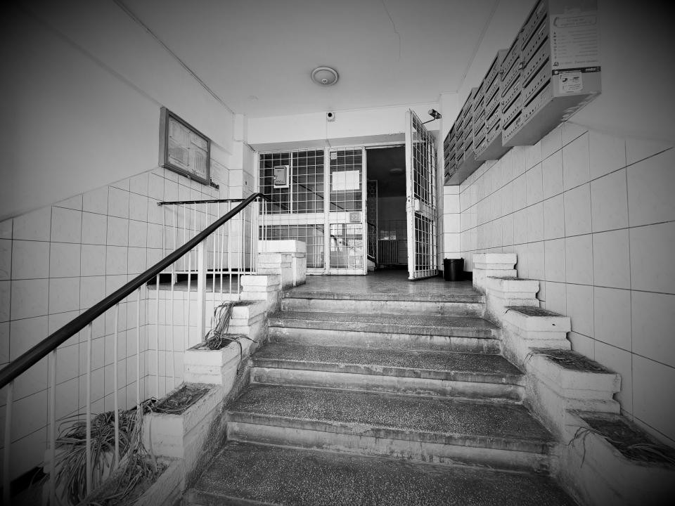 APARTAMENT/1984//50 mp/DOUA CAMERE/BALCON/DECOMANDAT/OBOR/PARC