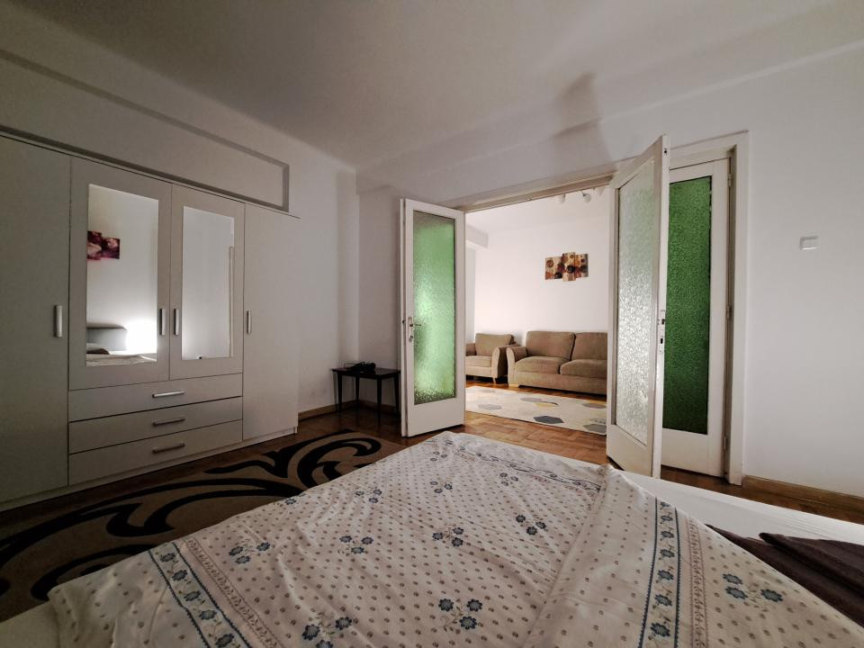 APART. 3 CAMERE, ET. 2, SPLAIUL INDEPENDENTEI, CENTRUL VECHI/ OLD TOWN