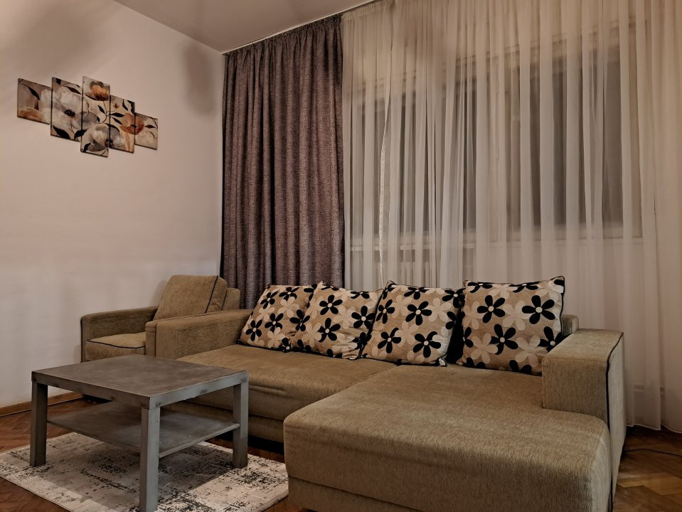 APARTAMENT 4 CAMERE/ARMENEASCA 4-ROOM APART IN THE CENTRAL AREA OF THE CITY