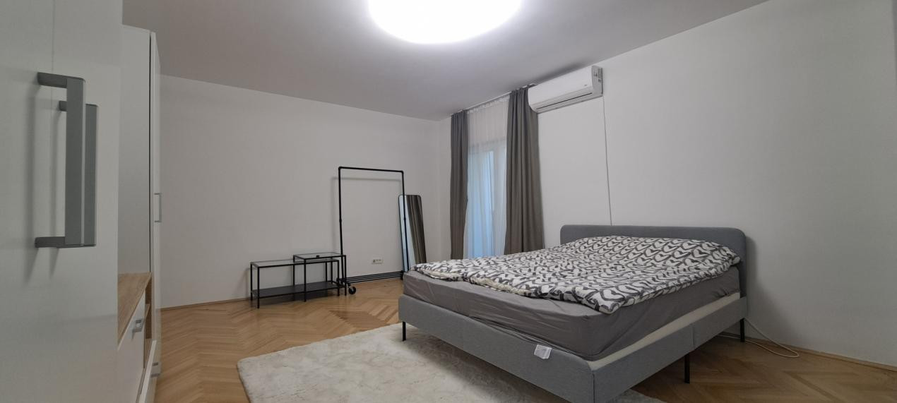 DE INCHIRIAT GARSONIERA DECOMANDATA - B-UL UNIRII
