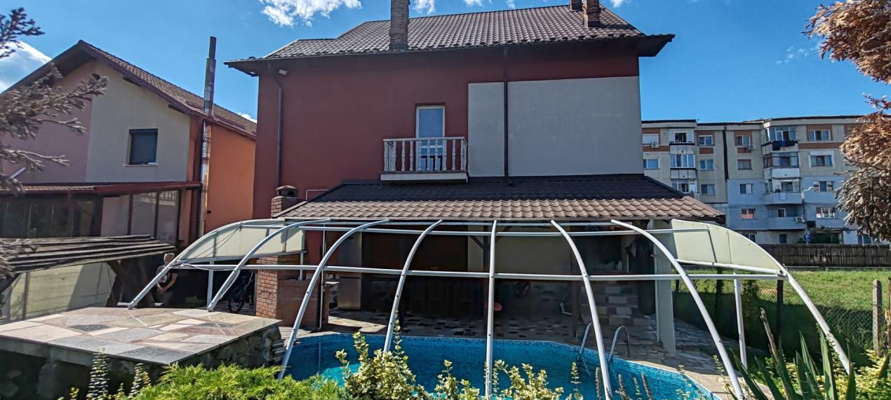 CASA ROMANEASCA IN VECHEA CETATE DE SCAUN - LANGA MANASTIREA CURTEA DE ARGES