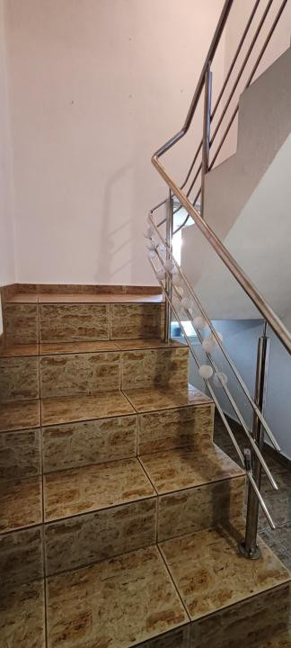 CASA ROMANEASCA IN VECHEA CETATE DE SCAUN - LANGA MANASTIREA CURTEA DE ARGES