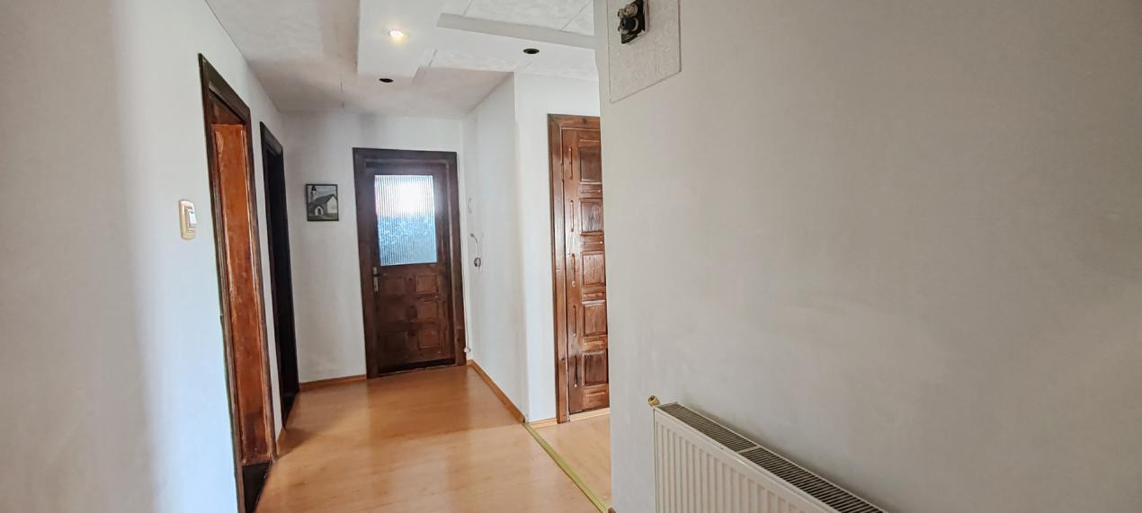 CASA ROMANEASCA IN VECHEA CETATE DE SCAUN - LANGA MANASTIREA CURTEA DE ARGES