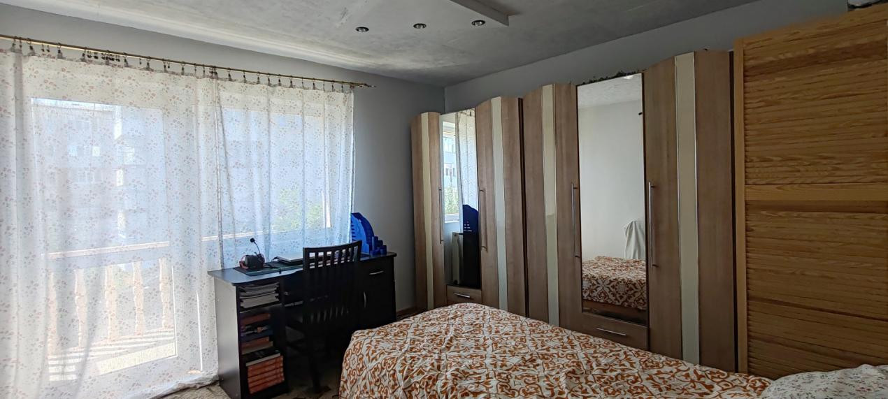 CASA ROMANEASCA IN VECHEA CETATE DE SCAUN - LANGA MANASTIREA CURTEA DE ARGES