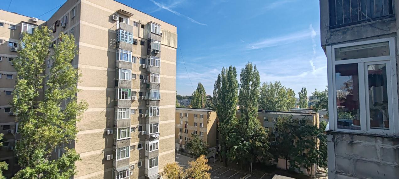 DE VANZARE/AP. 2 CAMERE/NECESTA RENOVARE TOTALA/ET. 6 DIN 8/STR. PRICOPAN/RAHOVA