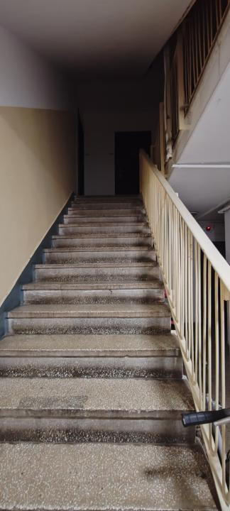 DE VANZARE/AP. 2 CAMERE/NECESTA RENOVARE TOTALA/ET. 6 DIN 8/STR. PRICOPAN/RAHOVA