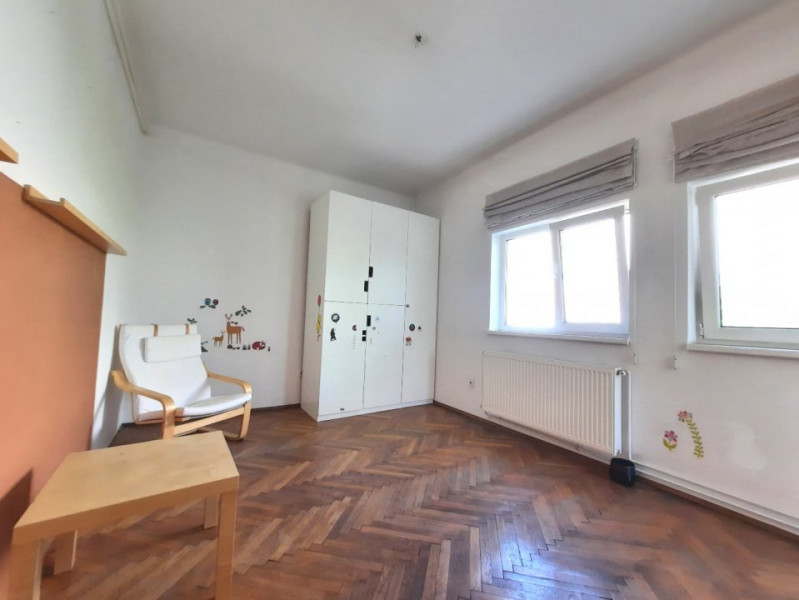  Vanzare apartament cu mansarda, 4 camere, Parcul Carol, Tineretului