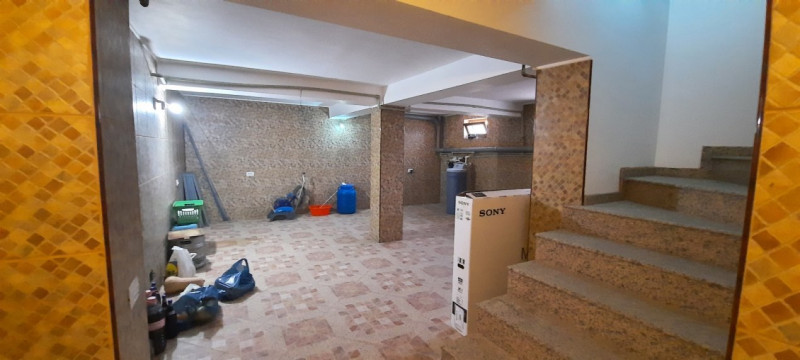 Vila superba cu piscina - 2200 mp - De vanzare - Domnesti
