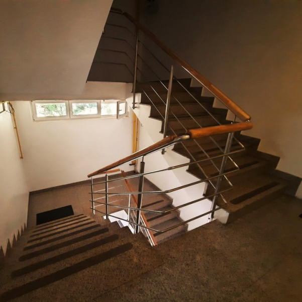 INCHIRIERE APARTAMENT 2 CAMERE, ETAJ. 1, LANGA HERASTRAU, STR. ELENA VACARESCU