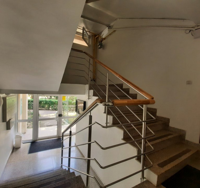 INCHIRIERE APARTAMENT 2 CAMERE, ETAJ. 1, LANGA HERASTRAU, STR. ELENA VACARESCU