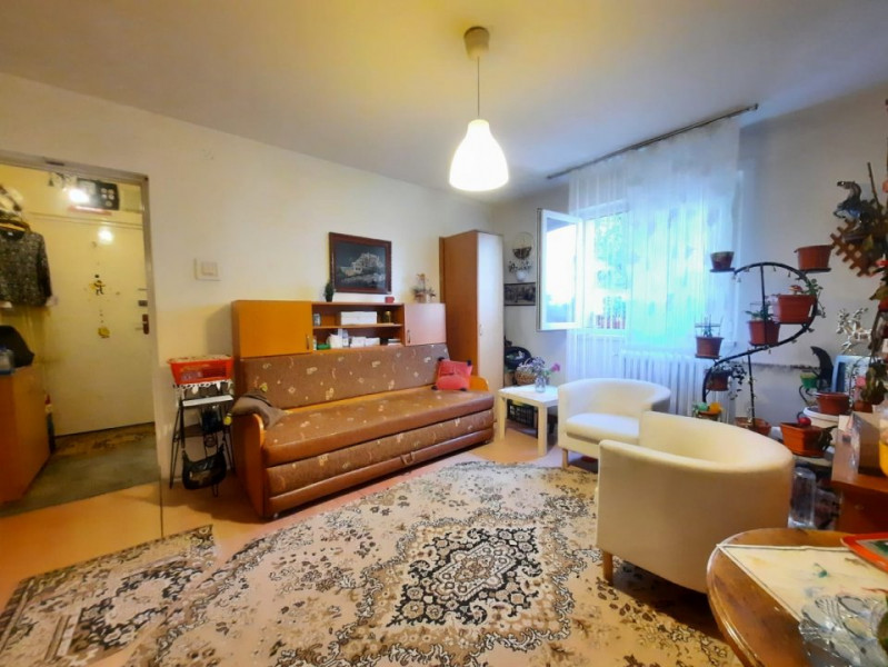 Vanzare apartament 2 camere la pret de SUV