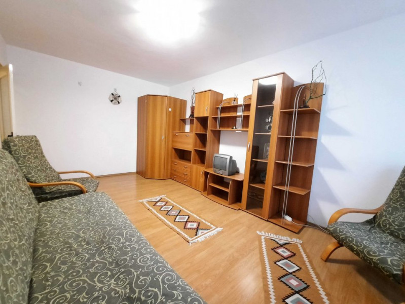 Vanzare apartament 3 camere, decomandat, langa Piata Rahovei
