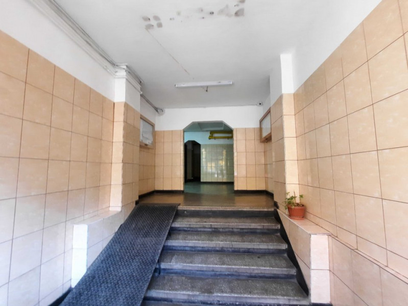 Vanzare apartament 3 camere, decomandat, langa Piata Rahovei