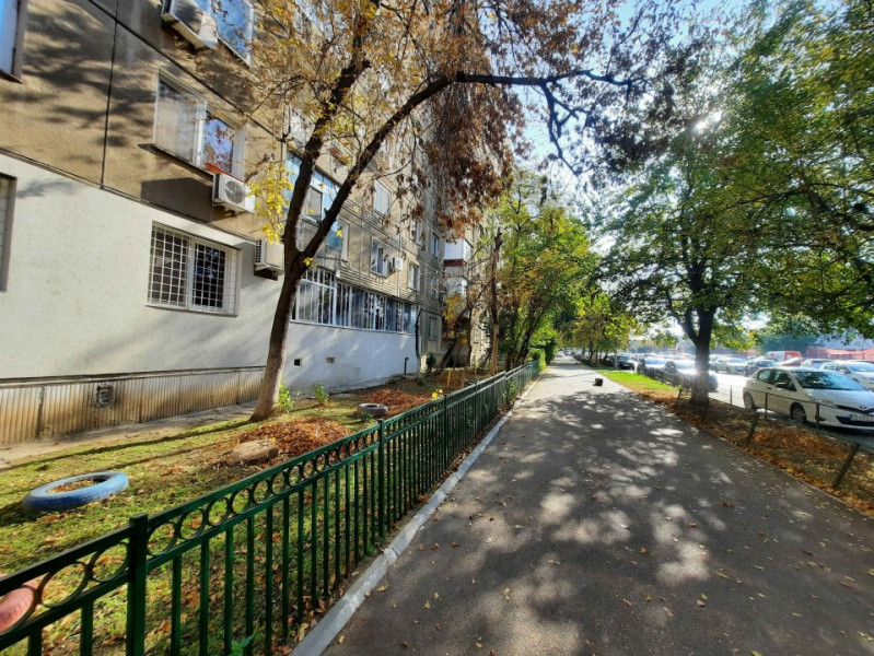 Vanzare apartament 3 camere, decomandat, langa Piata Rahovei