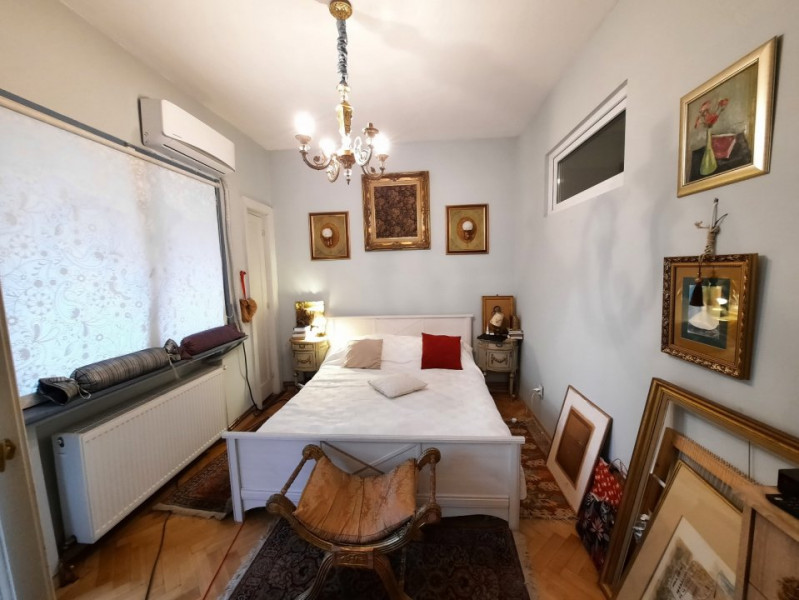 Vanzare 3 camere spatios, interbelic, fara risc seismic, Gara de Nord